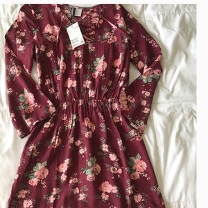 Cute floral dress NWT